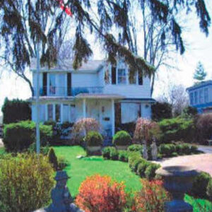 4385 Riverside Drive East, Windsor, ON