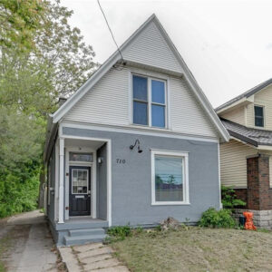 710 Adelaide Street North American Auctioneers